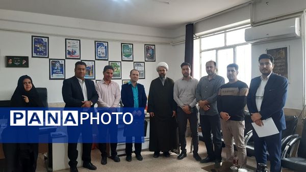 بازدید و نظارت بالینی سرگروه‌های آموزشی استان از مدارس شهرستان صالح‌آباد