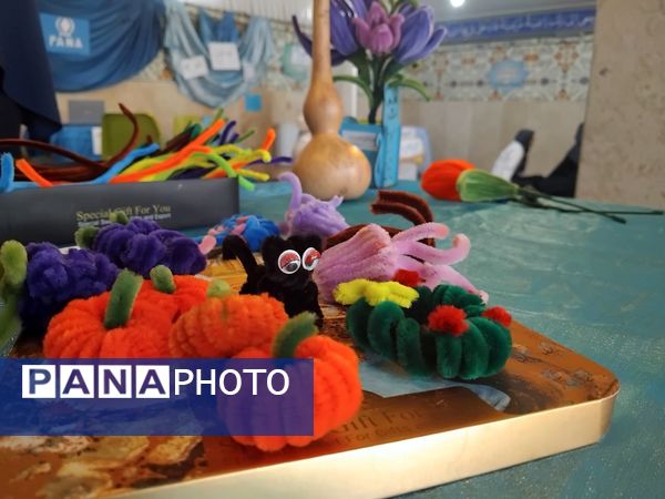 جشنواره هنری «ماها» در دبیرستان معراج ناحیه یک کرج 