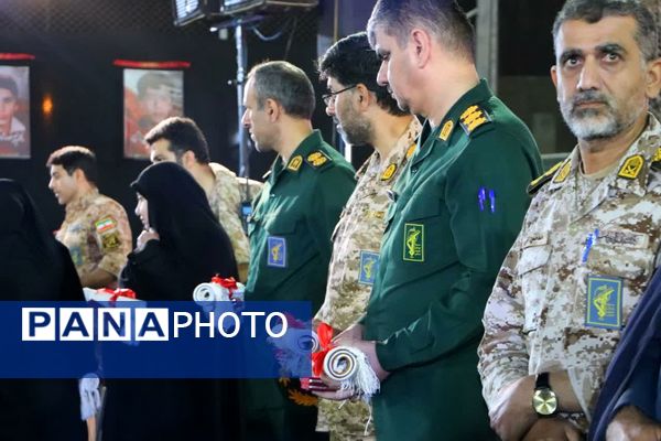 یادواره سرداران و شهدای محله حسین‌آباد در برازجان با حضور نماینده ولی فقیه در استان بوشهر