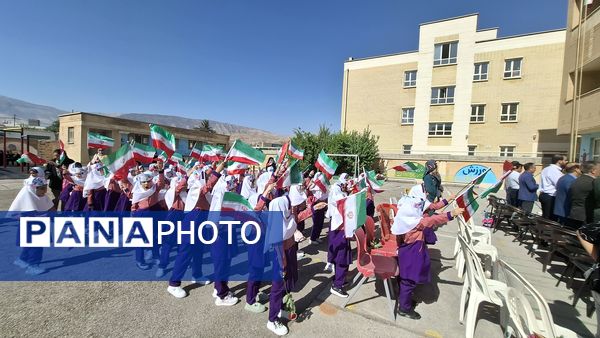 جشن شکوفه‌ها در شهرستان دره شهر