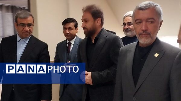 آیین افتتاح و بهره‌برداری دبستان ۱۲ کلاسه خیرساز جعفر برزگر