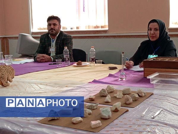 ۳۰ تیم دانشآموزی در مرحله استانی بیست و سومین دوره از مسابقات آزمایشگاهی به رقابت پرداختند