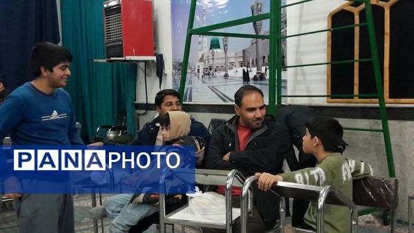 معتکفین با خانواده های خود دیدار کردند 
