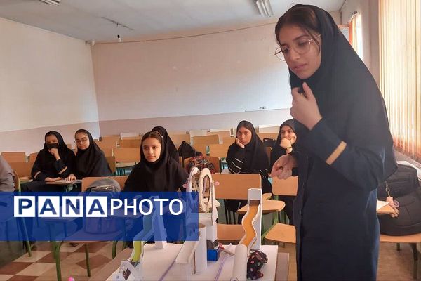 ارزیابی خلاقیت و نوآوری در برنامه‌نویسی و هوش مصنوعی در یازدهمین دوره جشنواره نوجوان خوارزمی ملارد