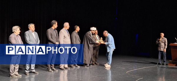 رونمایی از طرح چهارهزارمین خانواده اهل قلم دهه هشتادی و نودی