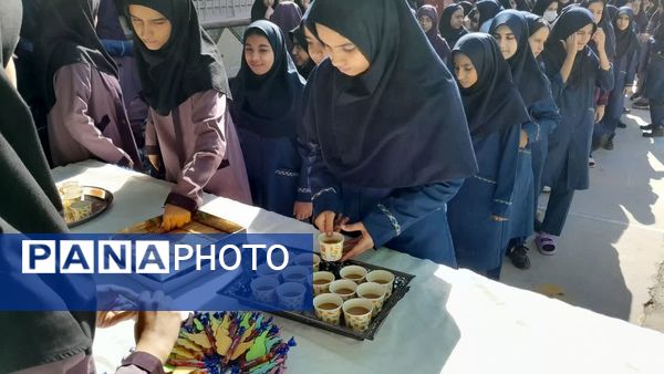 برپایی موکب ایام عزاداری فاطمیه در دبیرستان صدرا یزد