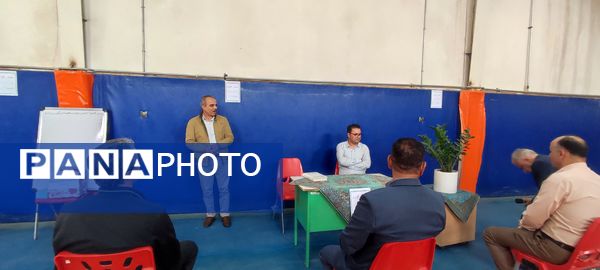 انتخابات انجمن اولیای و مربیان در مدرسه شهدای فرهنگی شهرستان شیروان