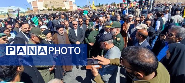 حضور پر‌شور مردم شهرستان بیرجند در راهپیمایی روز جهانی قدس 