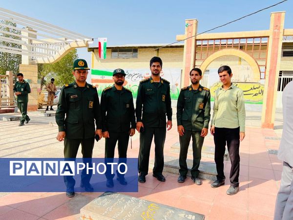 گلزار شهداء ؛ میزبان مسئولان شهرستان عنبرآباد همزمان با آغاز هفته دفاع مقدس