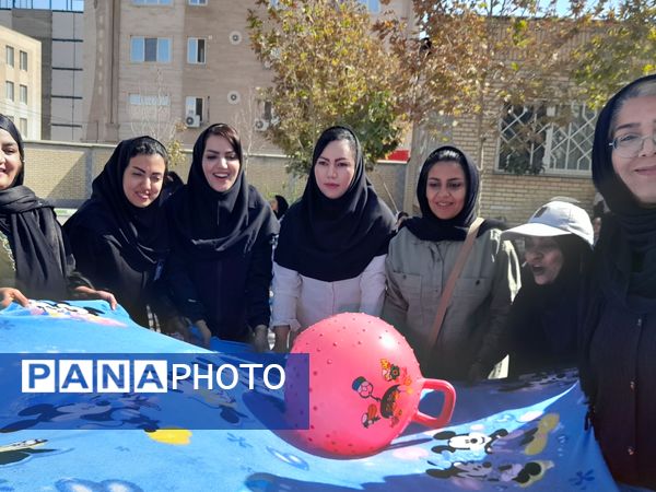 مسابقات خانوادگی در مدرسه پورشهریاری