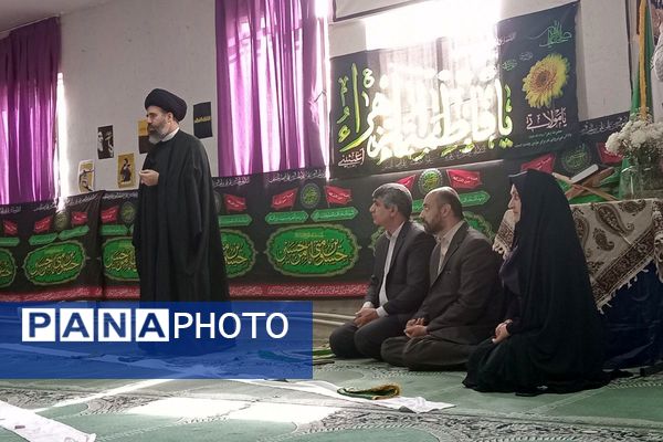 زنگ نماز در هنرستان آفرینش پردیس با حضور امام جمعه و مدیر آموزش و پرورش