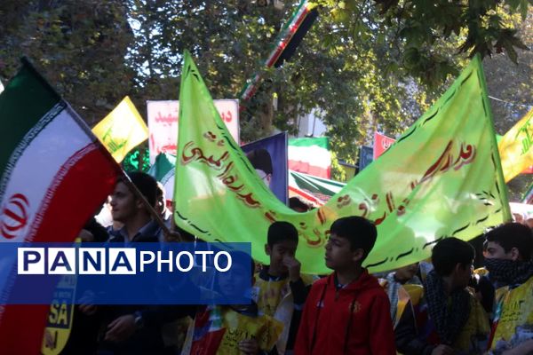 خروش دانش‌آموزان گرگانی در روز حماسه و بصیرت