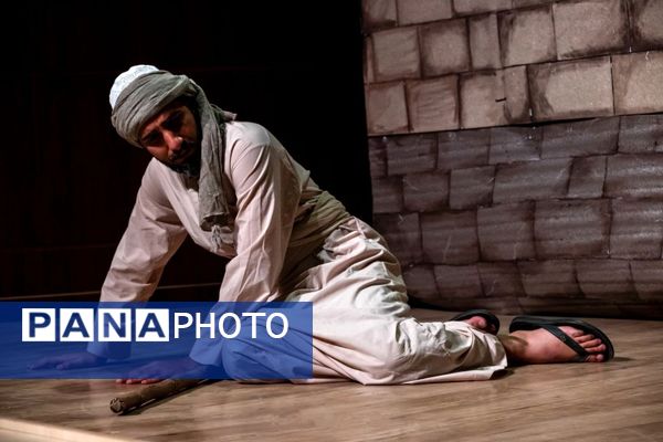 تئاتر «ترسا و پارسا» در جوانرود 