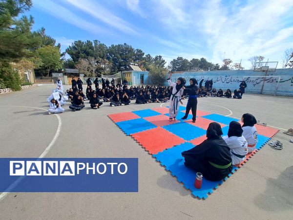 المپیاد ورزشی درون مدرسه ای در آموزشگاه تکتم باخرز