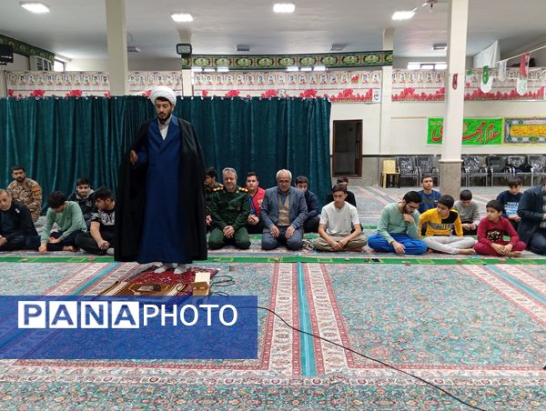  تجلی بندگی و تربیت در فضای اعتکاف دانش‌آموزی خداآفرین