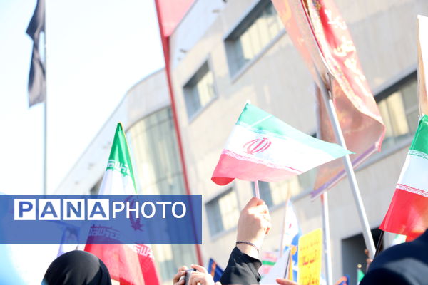 ۱۳ آبان؛ سه رویداد بزرگ که شکل‌دهنده مسیر ۶۰ ساله ایران شدند