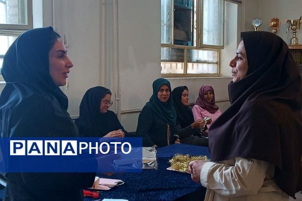 گرامیداشت هفته تربیت‌بدنی در دبیرستان شهدای محراب شهرستان قرچک 