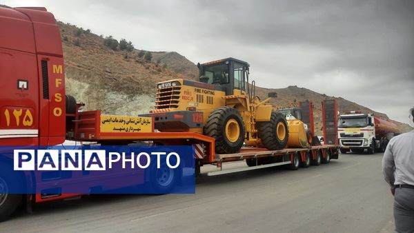 رژه ناوگان خودرویی آتش‌نشانی مشهد 