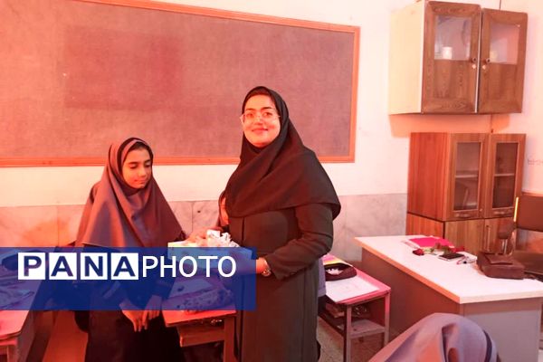 شادترین روز سال تحصیلی در مدرسه کوثر ناحیه ۴ شیراز 