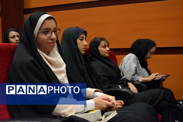 مدرسه انقلاب در بهارستان‌دو به ایستگاه پایانی رسید