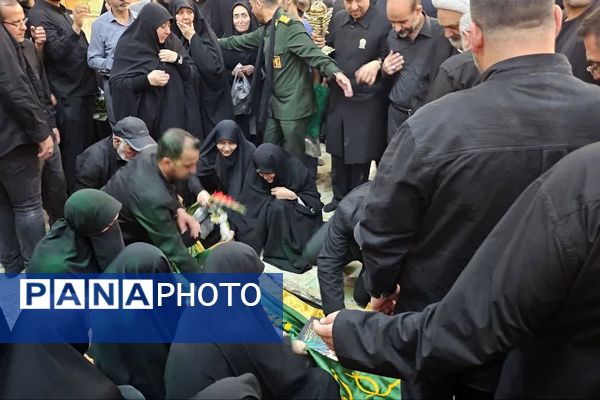 بدرقه یاران انقلاب در حرم حضرت عبدالعظیم (ع) شهرری