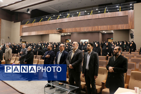 رونمایی از کارت خدمت جهادی معلمان در قم