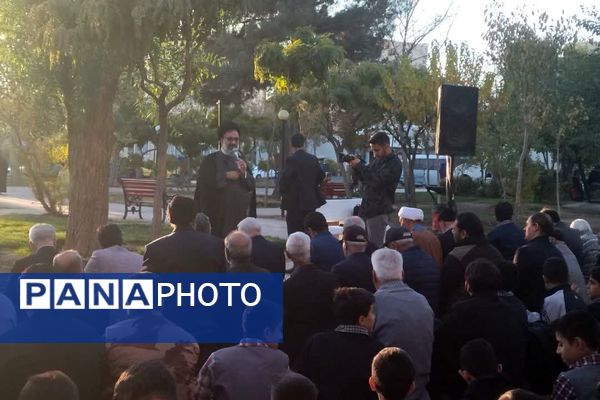 برگزاری نماز باران به امامت سید ابراهیم حسینی امام جمعه شهرستان فردیس در شهرک وحدت