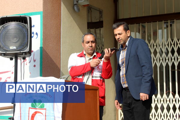 مانور سراسری زلزله و ایمنی مدارس در گلوگاه