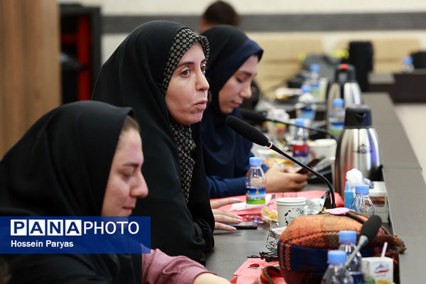 نشست هم‌اندیشی خبرنگاران حوزه آموزش و پرورش با معاون رسانه مرکز اطلاع‌رسانی و روابط عمومی وزارت آموزش و پرورش