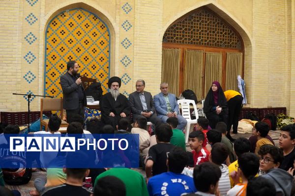 سه روز خلوت نوجوانان گرگانی با خدا در مسجد جامع