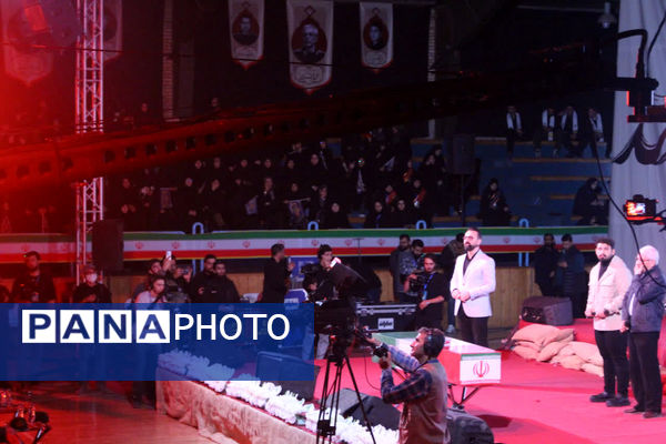 جلوه‌هایی از یادواره شهدای استان قم