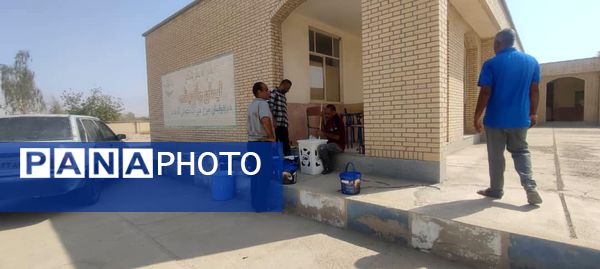  طرح «شهید عجمیان» برای رنگ‌آمیزی و شاداب‌سازی مدارس فین