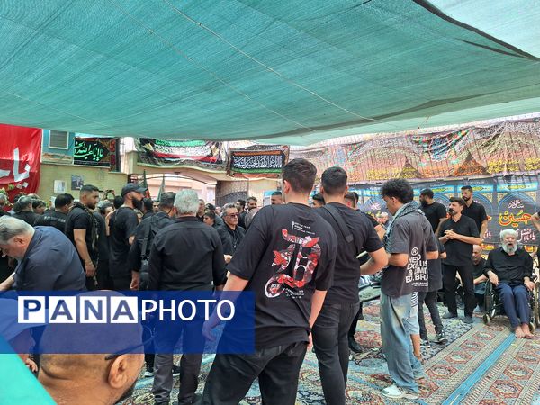 مراسم عاشورای حسینی در انگورستان ملک اصفهان