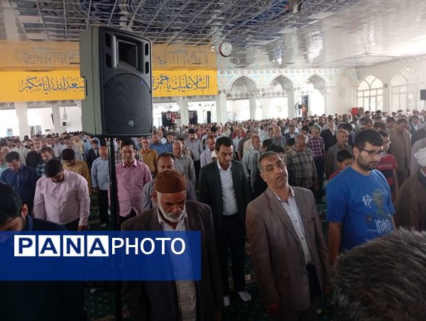نماز جمعه‌ای با رنگ و بوی معلمی