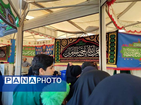 راهپیمایی خانوادگی گرامیداشت روز عفاف و حجاب در میدان شهدا مشهد 