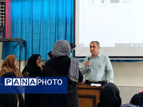 بیست و هشتمین گردهمایی کتاب گچ پژ در نیشابور 