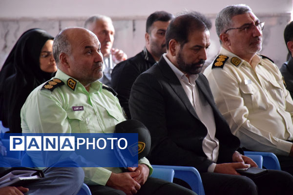 نشست مشترک مسئولان تربت‌حیدریه با شهروندان شهرک ولیعصر