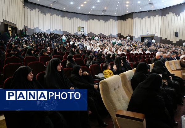 آیین تکریم و معارفه مدیر کانون‌های خدمت رضوی آذربایجان شرقی