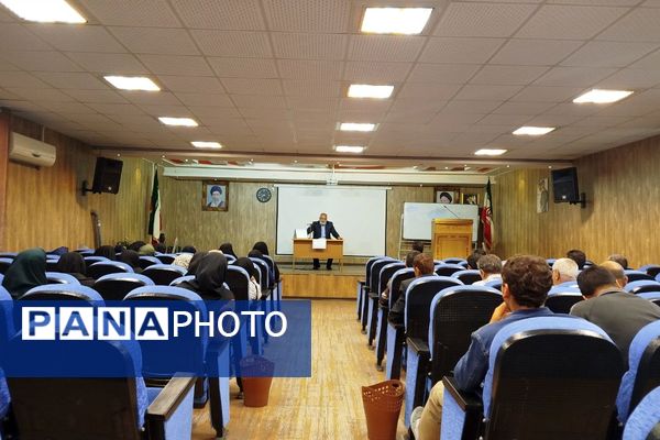 کارگروه دوره های صلاحیت حرفه ای متصدیان پایگاه تغذیه سالم در سالن دهنو شهرستان قدس