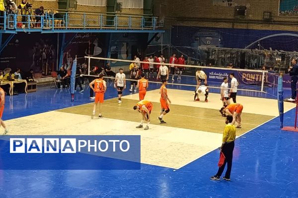 تقابل حساس سایپا ورامین و صنعتگران امید در هفته دوم لیگ برتر والیبال