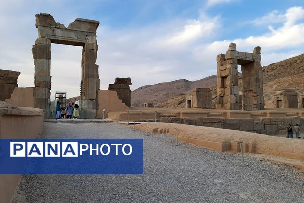 تخت جمشید نمادی از شکوه و عظمت در ایران باستان