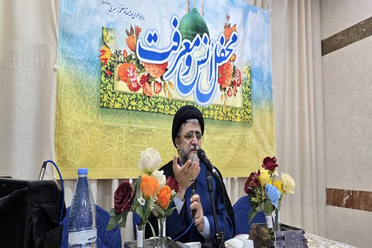 زیارت با معرفت پیامبر اکرم از بزرگ‌ترین توفیقات دوره نوجوانی است