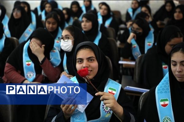 برگزاری آیین استانی «جشن نیکوکاری» در دبیرستان شاهد فاطمیه اهواز