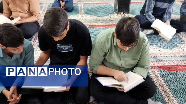 انس با قرآن در دبیرستان شاهد ابوذر غفاری 