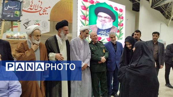 مراسم اولین سالگرد شهادت  سید حسن نصرالله، شهید حاج عباس نیلفروشان و سید هاشم صفی الدین در گلستان شهدا اصفهان 