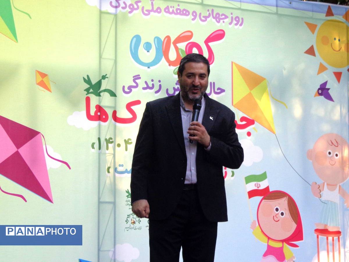 جلوههایی از «جشن بادبادکها» در بوستان علوی قم