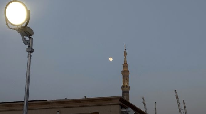 شب غربت مدینه و یاد حضرت ام‌البنین، مادرِ پرچمدار کربلا