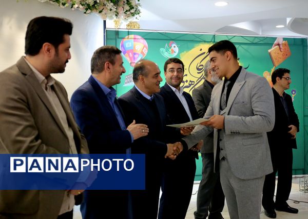 آیین اختتامیه جشنواره‌های فرهنگی و هنری کشور به میزبانی تبریز