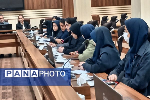 انتخابات شورای دانش آموزی منطقه‌ای با حضور معاون پرورشی و تربیت بدنی ناحیه دو شهرری 