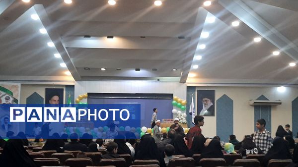 جشن باشکوه میلاد حضرت زهرا(س) در سالن همایش نمایشگاه بین‌المللی مشهد